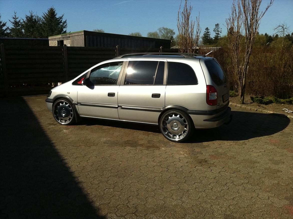 Opel Zafira A 2.0 DTI billede 7