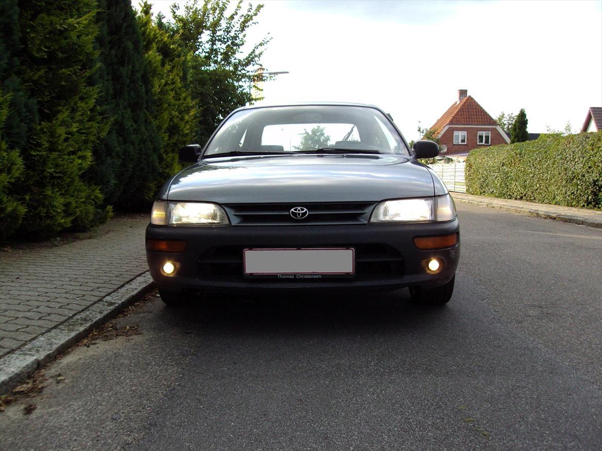 Toyota Corolla E10 billede 1