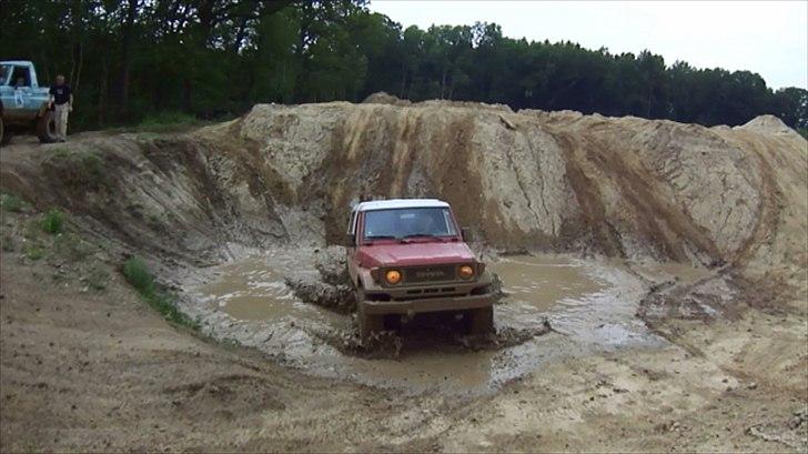 Toyota Landcruiser BJ73 - Mudder fedt, bare ikke nok af det billede 4