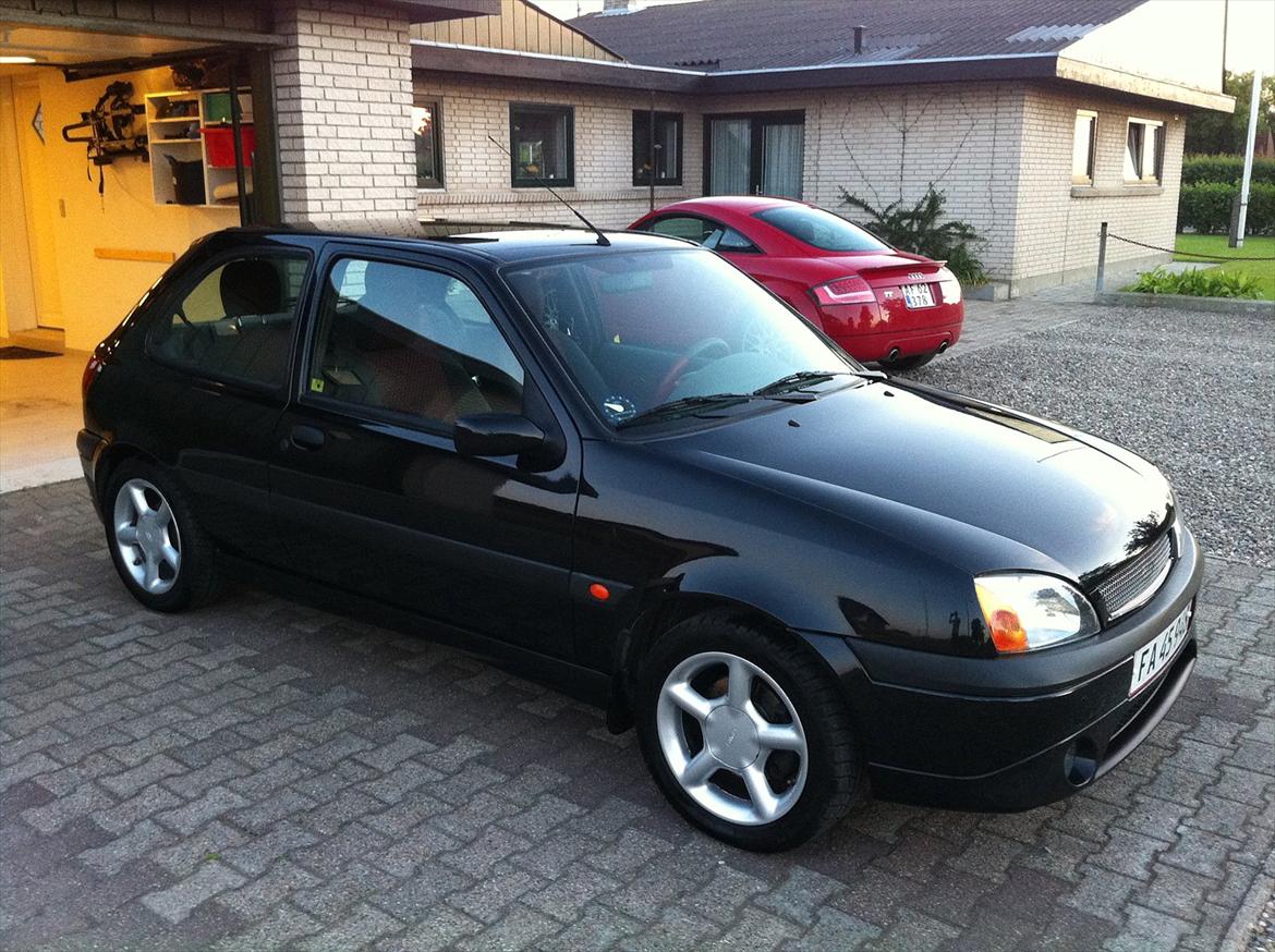 Ford Fiesta 1.6 16v Sport billede 1