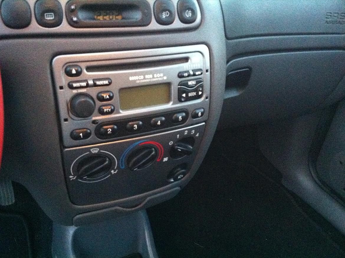 Ford Fiesta 1.6 16v Sport billede 12