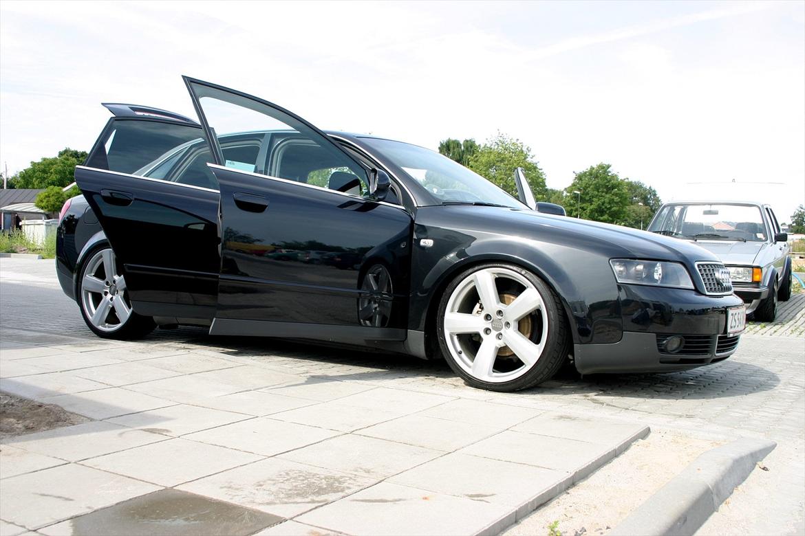 Audi A4 1.8 Turbo Limo - Det nyeste billede billede 1