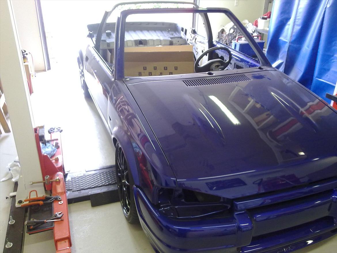 Ford escort xr3i cabriolet - så er den kommet ned fra liften af :) billede 1