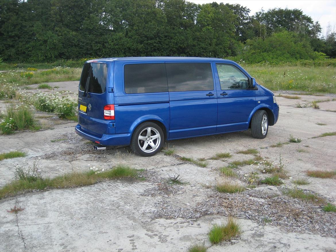 VW Transporter T5 billede 2