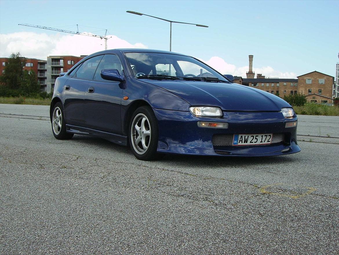 Mazda 323f  billede 3