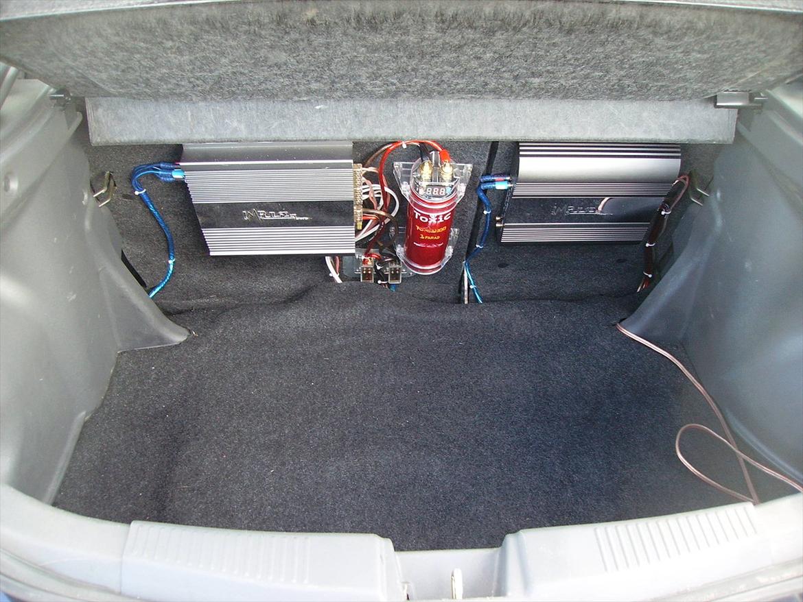 Mazda 323f  billede 14