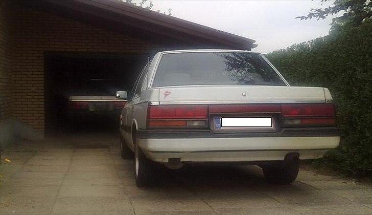 Nissan Laurel - Første billede efter turen til Nürburgring. Udstødningen blev blæst ren. ;-) billede 11