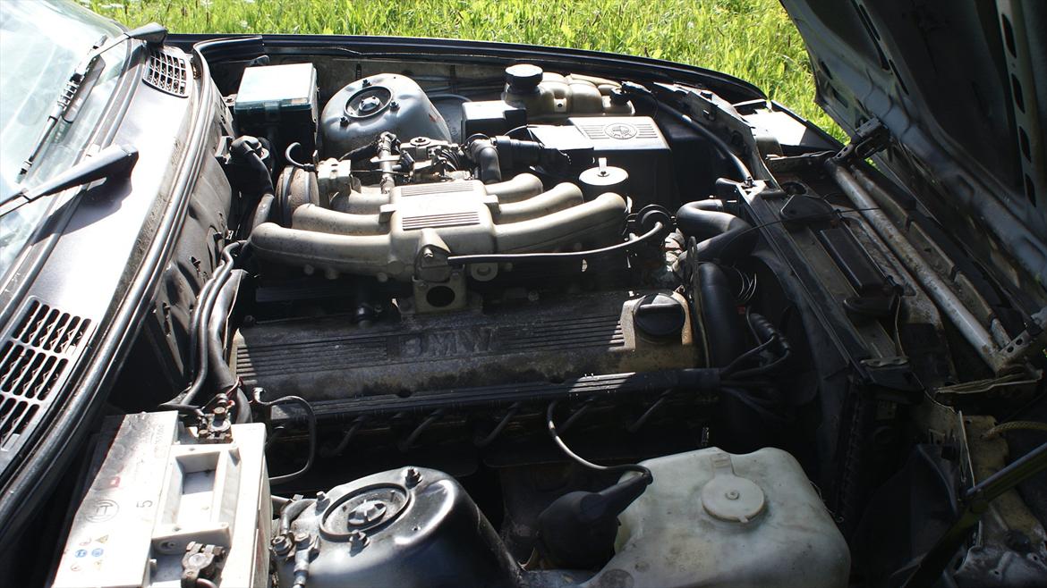 BMW E30, 320, touring solgt billede 11