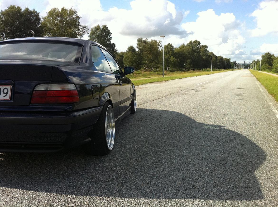 BMW E36 328i Coupé billede 1