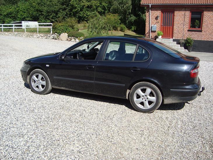 {{currentPhoto.altText}} billede {{currentPhoto.number}}