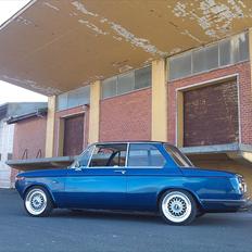 BMW 2002 -