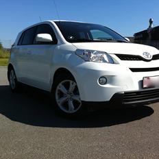 Toyota Urban Cruiser T2