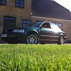 VW Passat 1.6 limousine