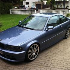 BMW E46 323ci 