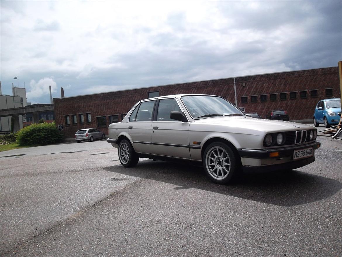BMW E30 - 2,7 Eta (The killer) billede 4