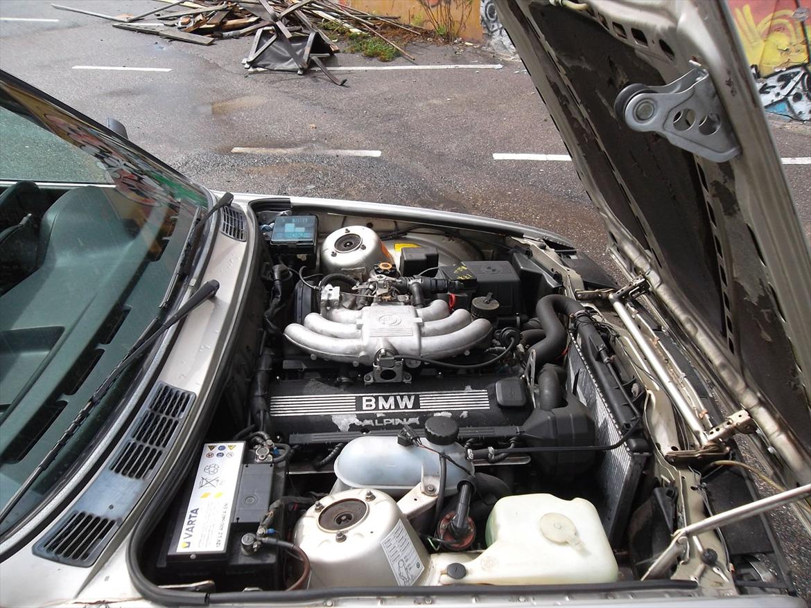 BMW E30 - 2,7 Eta (The killer) billede 5