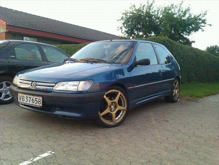 Peugeot 306 2,0 xsi SOLGT - det seneste billede:D som den står nu billede 1