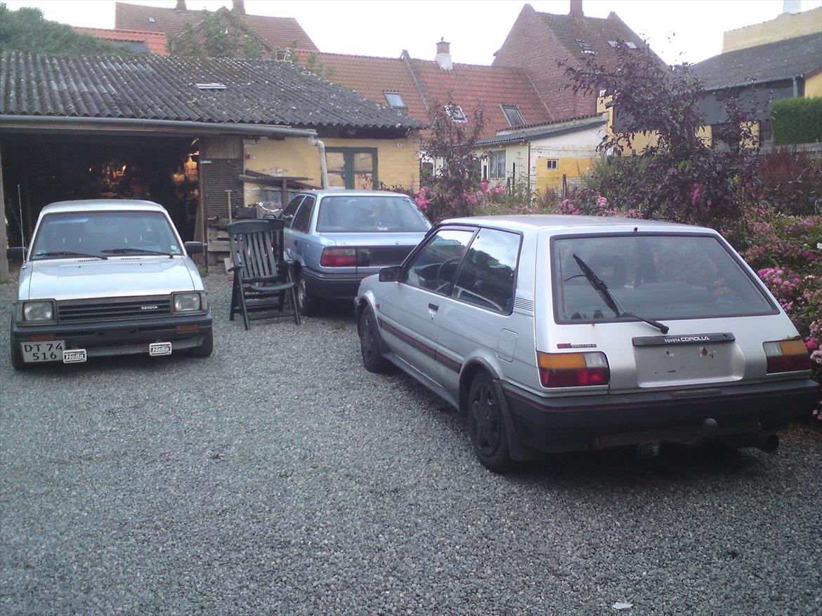 Toyota Starlet KP61 - Vognparken vokser langsomt. AE82eren skal have turen her til sommer i 2012. billede 15