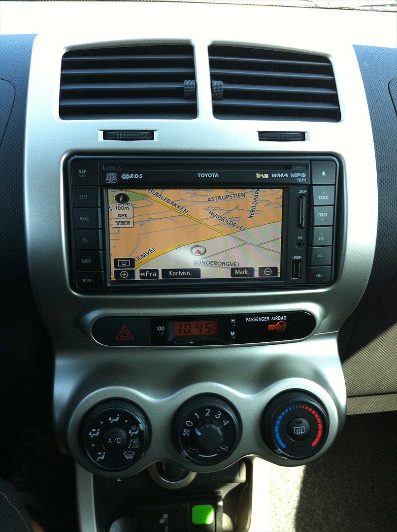 Toyota Urban Cruiser T2 - TNS 510 navigation. Bluetooth handsfree telefon. billede 5