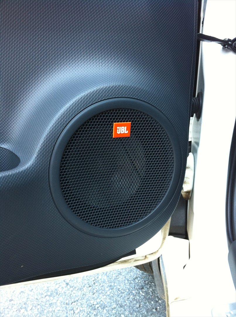 Toyota Urban Cruiser T2 - JBL Premiumsound billede 10