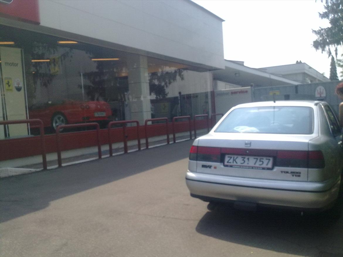 Seat  Toledo 1.9 TDI SE (SOLGT) - Er på besøge hos Ferrari: fabrikken og udstillingsområde billede 18