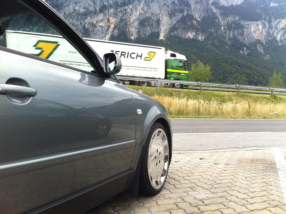 VW Passat 1.8 T Solgt billede 13