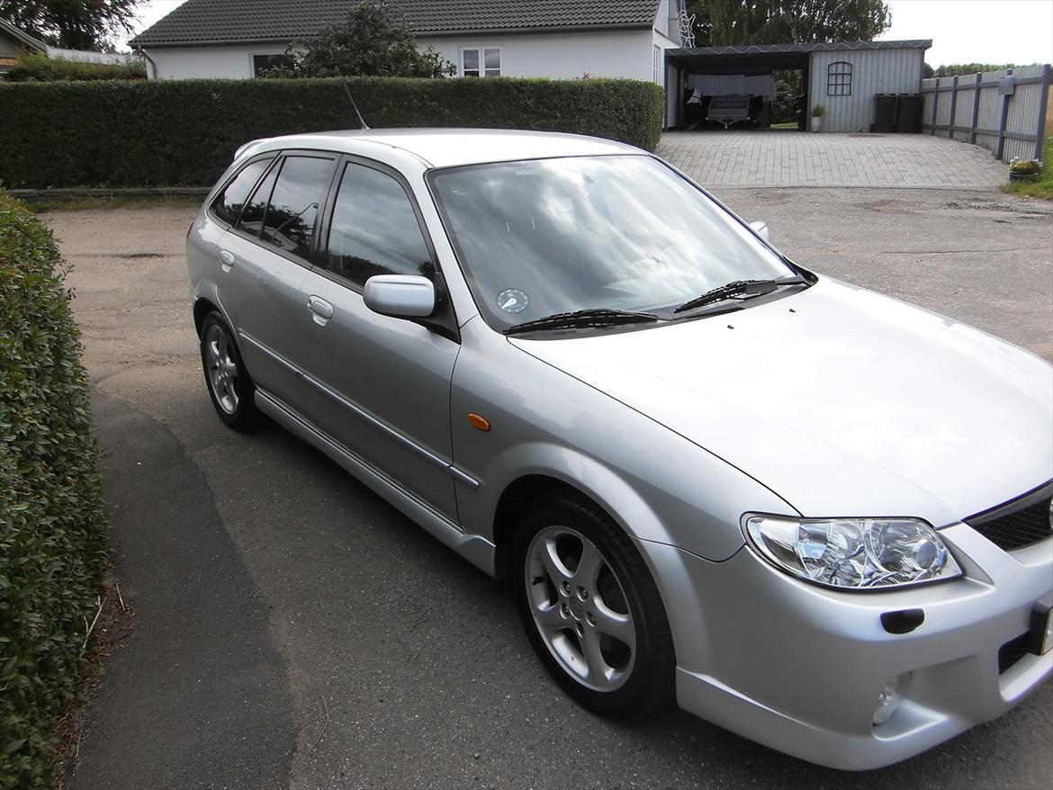 Mazda 323F Sportive billede 3