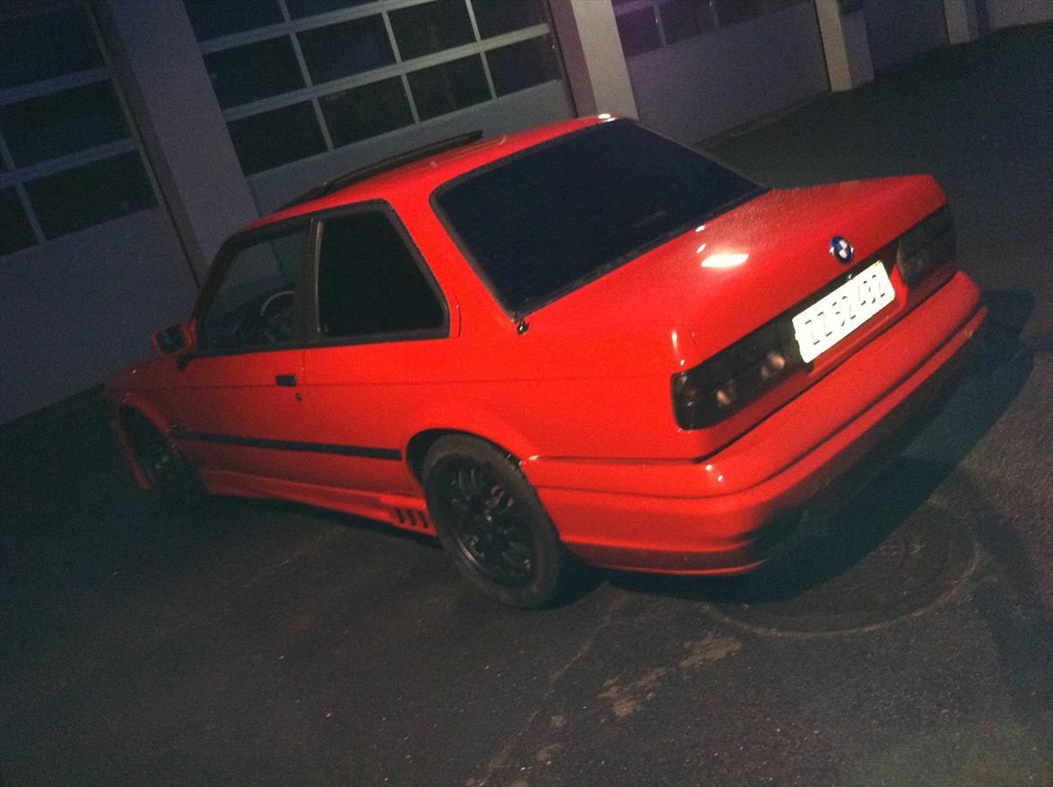 BMW 320i E30 Coupe - BYTTET billede 4