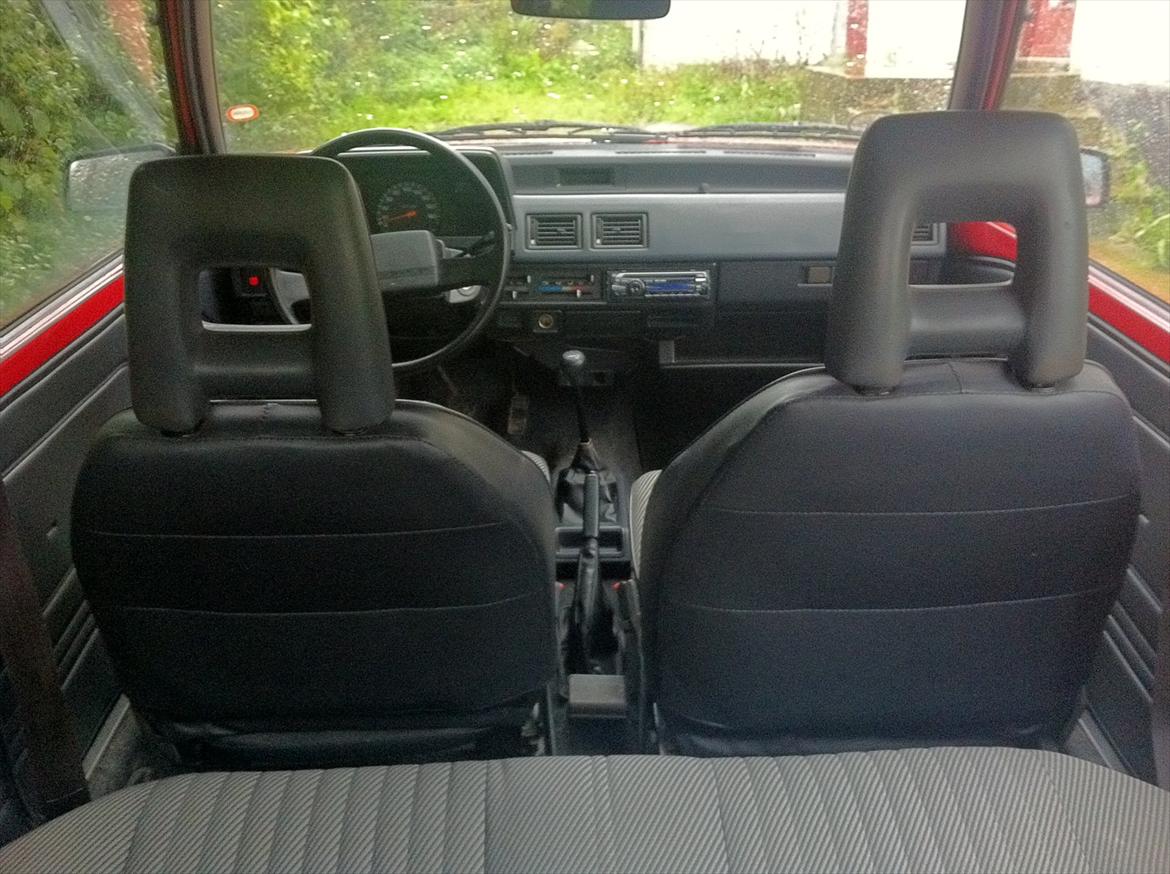 Toyota Starlet - SOLGT - Fin kabine billede 3