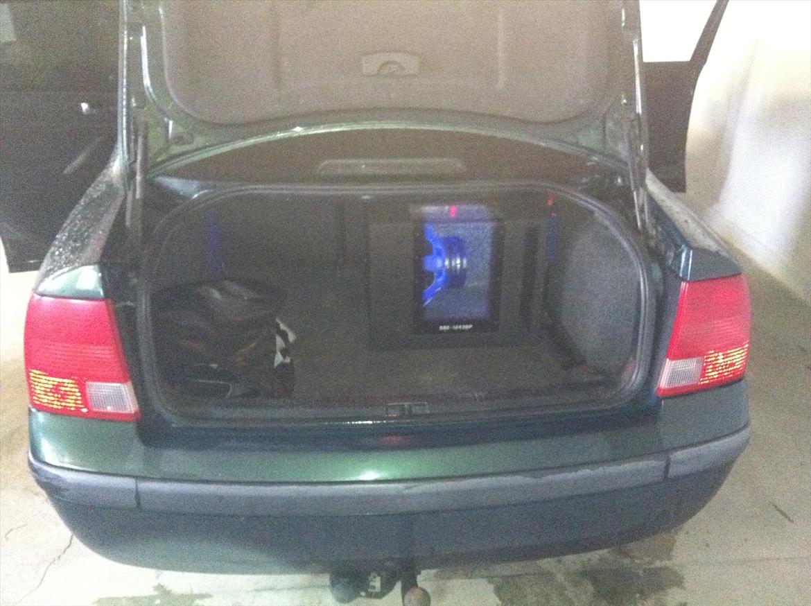 VW Passat 1.6 limousine billede 4