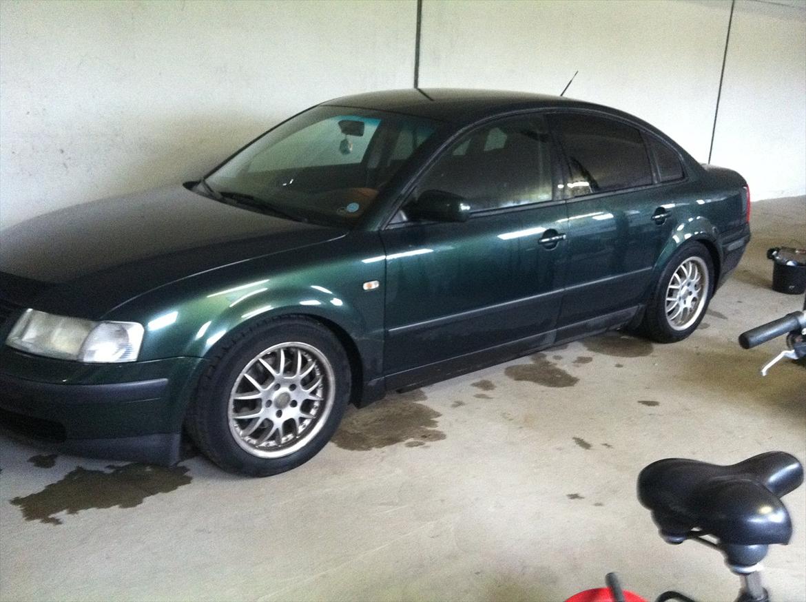 VW Passat 1.6 limousine billede 12