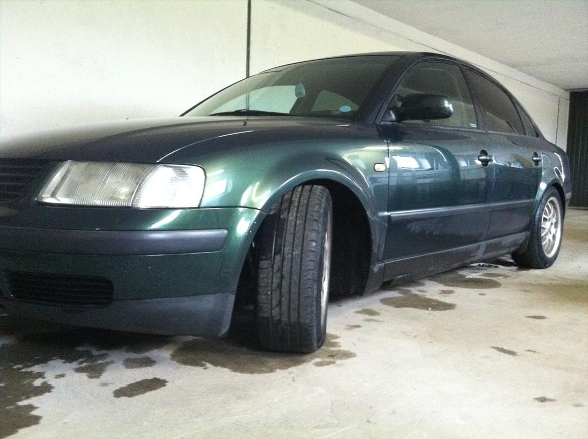 VW Passat 1.6 limousine billede 13