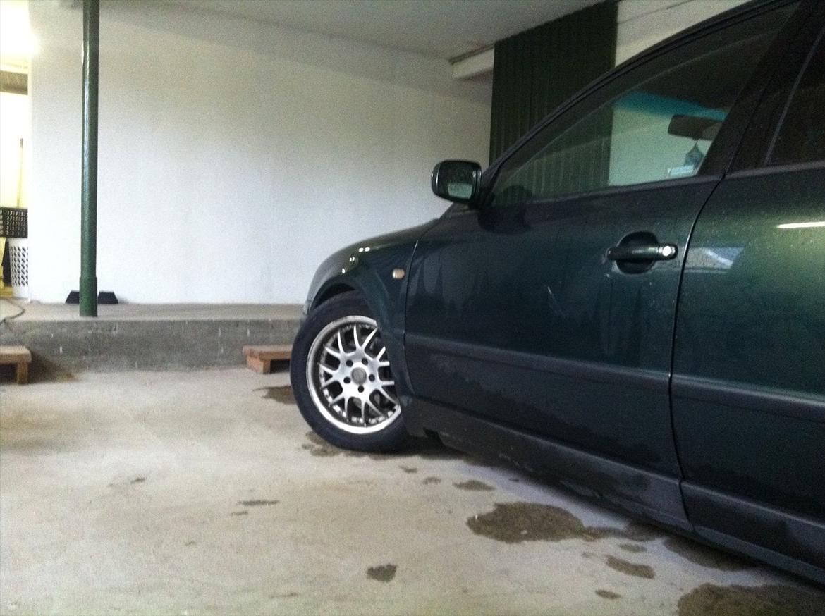 VW Passat 1.6 limousine billede 14