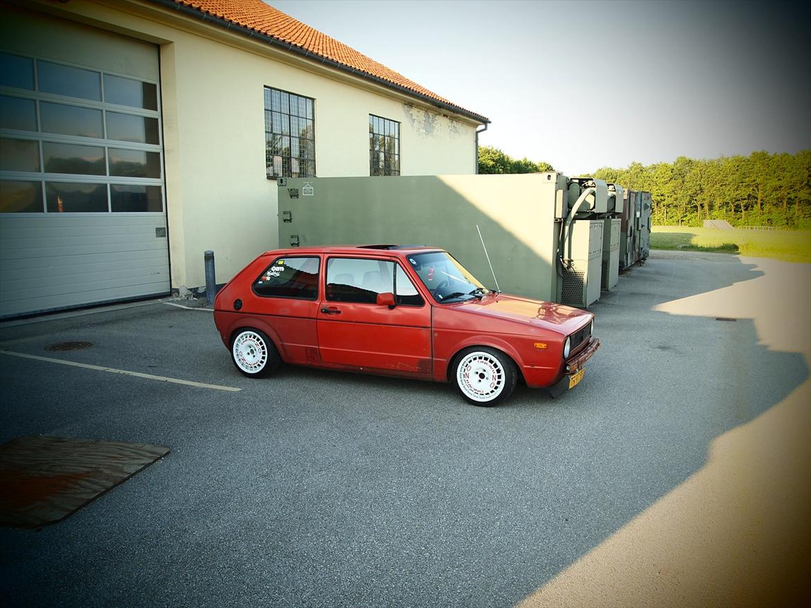 VW Golf MK1 GTI Pirelli billede 3