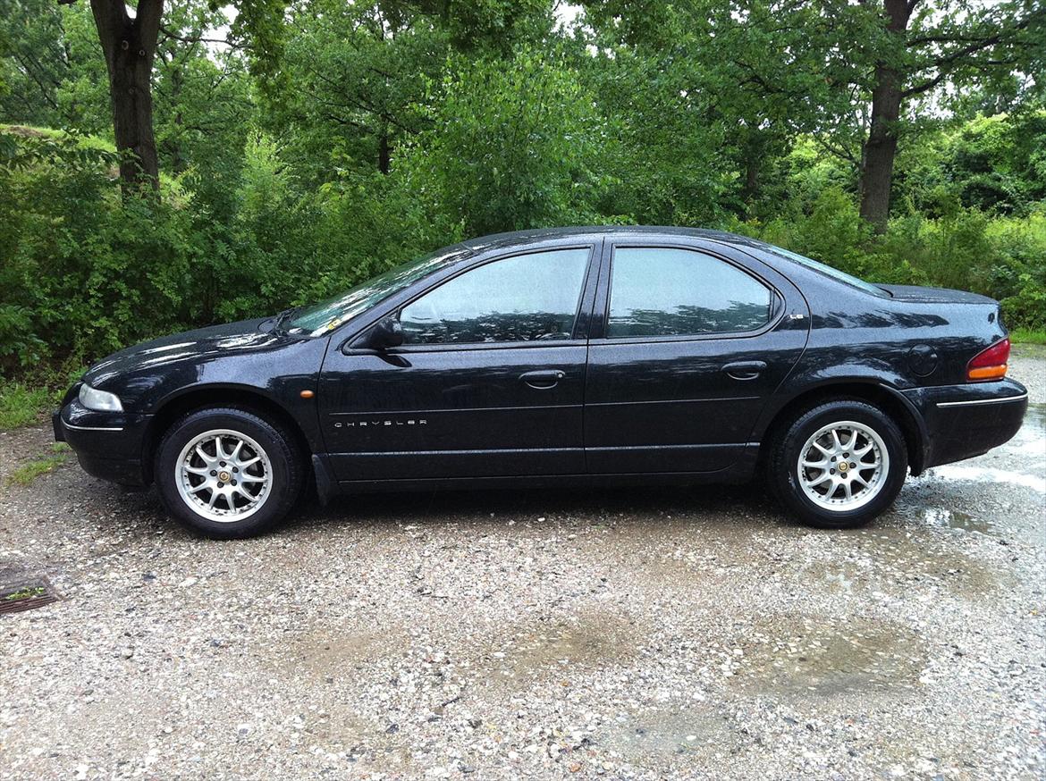 Chrysler Stratus 2,5 V6 billede 2