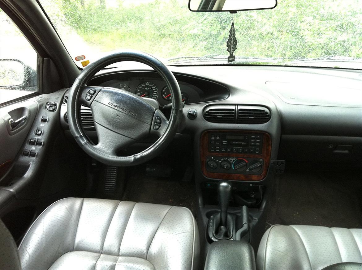 Chrysler Stratus 2,5 V6 billede 7