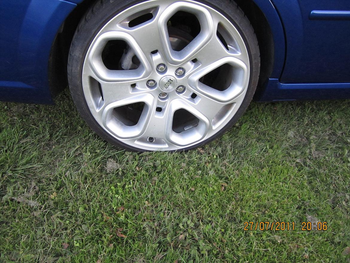 Ford Mondeo Mrk3 st.car(Solgt) - Lav profil, :-) og nej græsset er ikke langt. billede 9