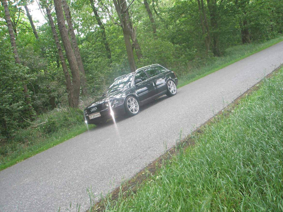 Audi A4 Avant V6 billede 19