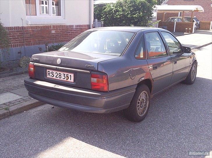 Opel Vectra A 2,0 GL Solgt billede 7