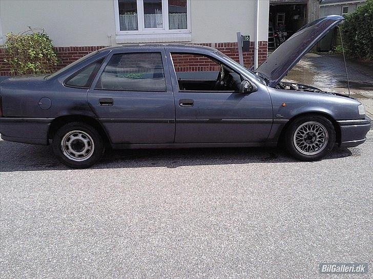 Opel Vectra A 2,0 GL Solgt billede 13