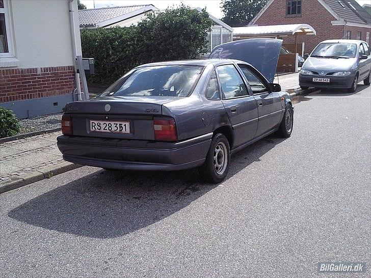 Opel Vectra A 2,0 GL Solgt billede 14