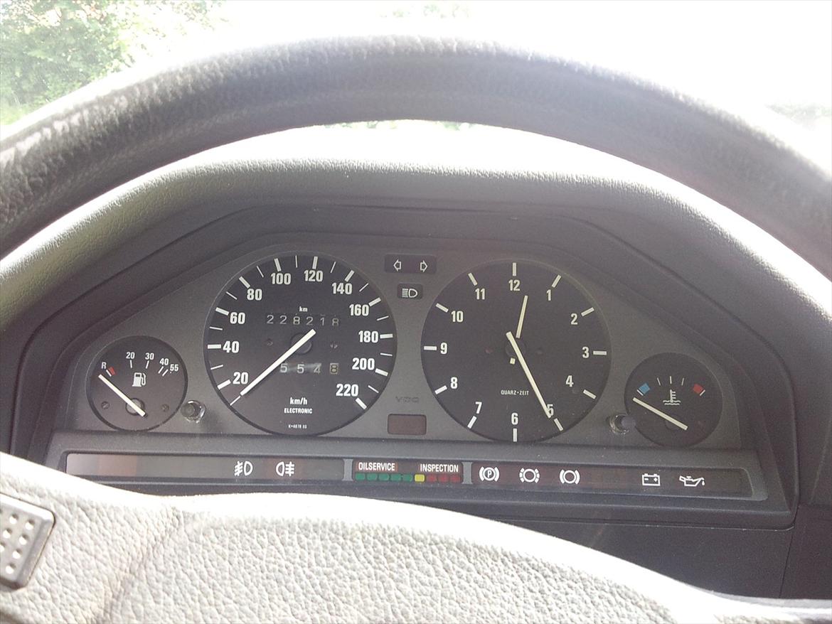 BMW E 30 316     SOLGT billede 11