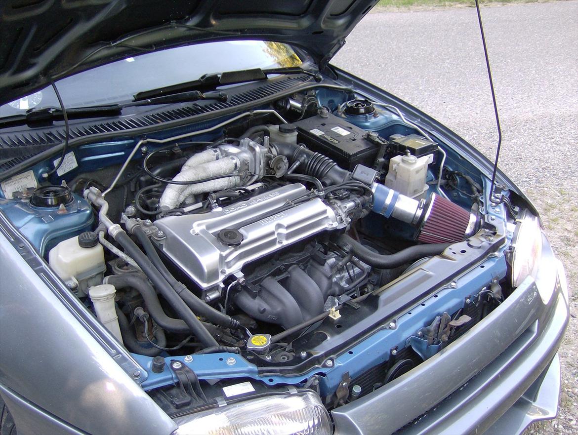 Mazda 323f SOLGT billede 2