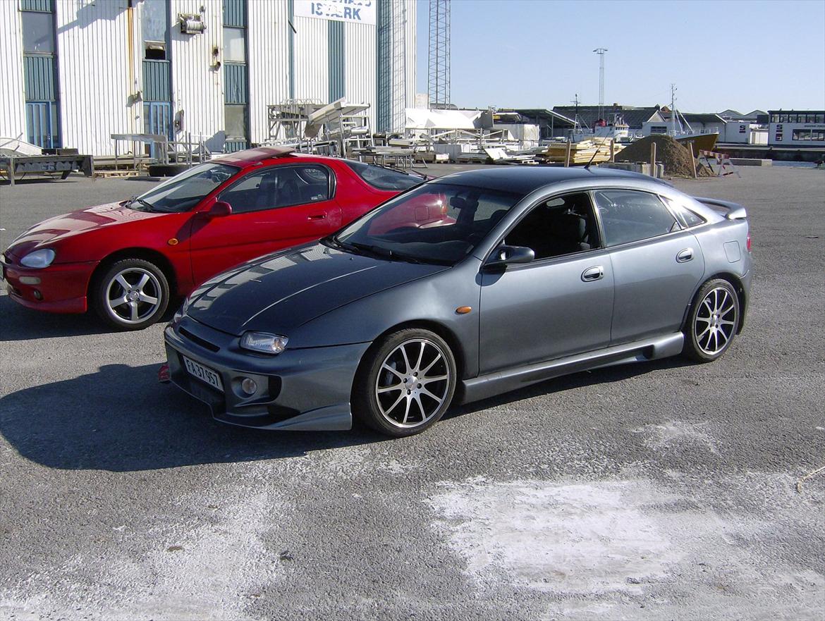 Mazda 323f SOLGT billede 3