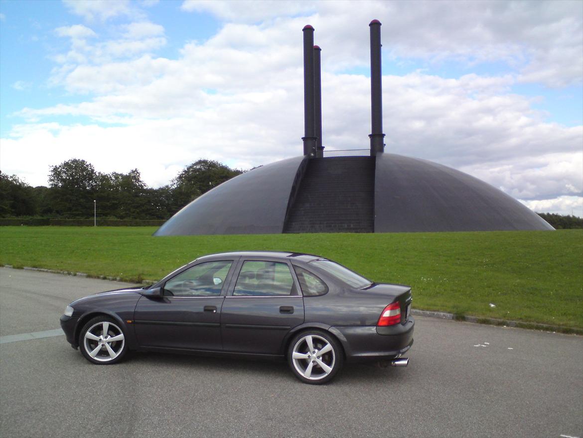 Opel Vectra B 1,8 16v billede 2