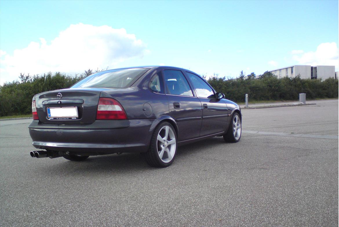 Opel Vectra B 1,8 16v billede 4
