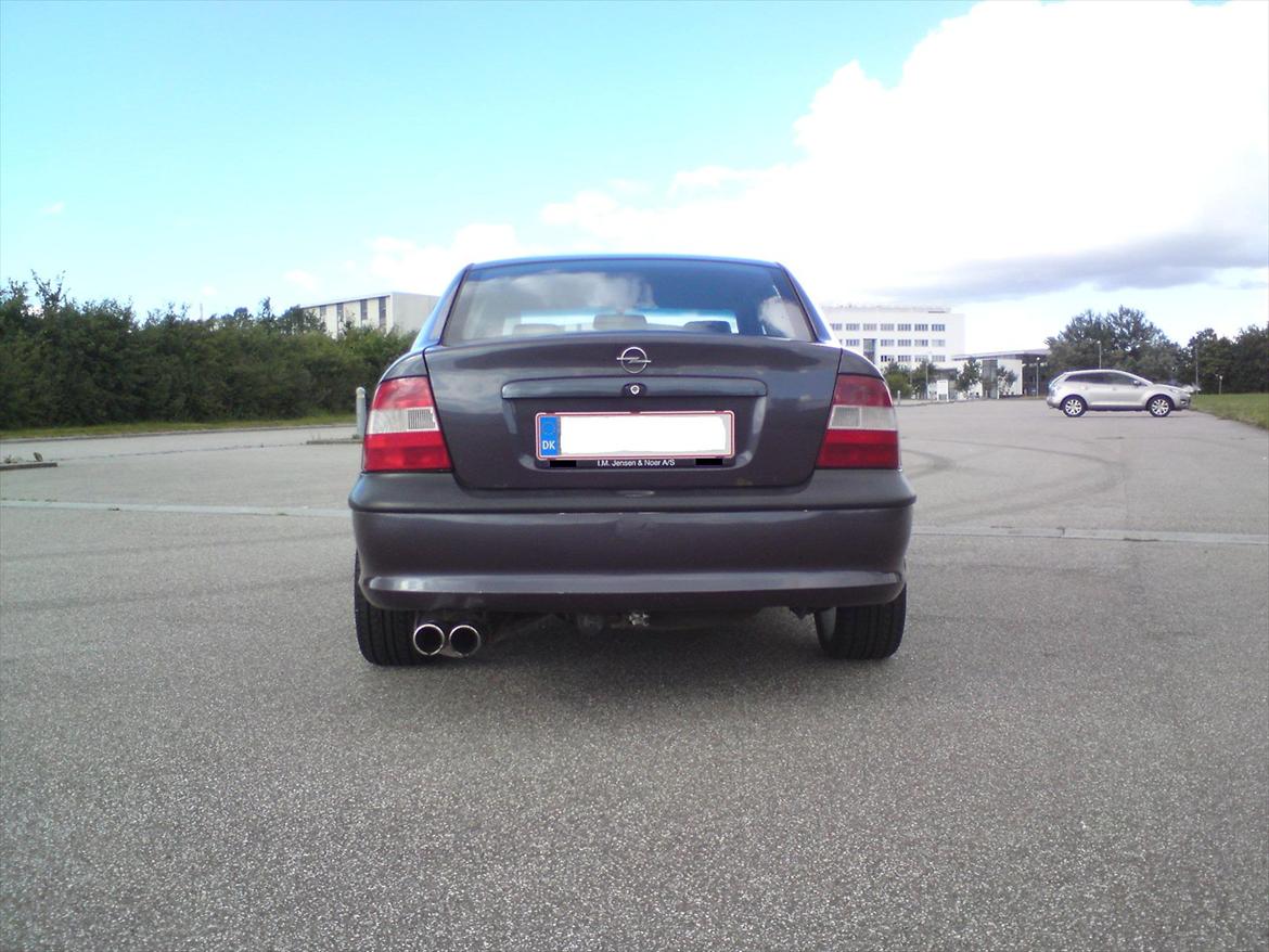 Opel Vectra B 1,8 16v billede 5