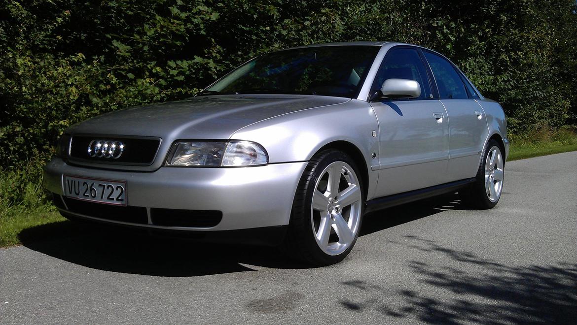 Audi A4 2,6 V6 Limosine B5 model. billede 1