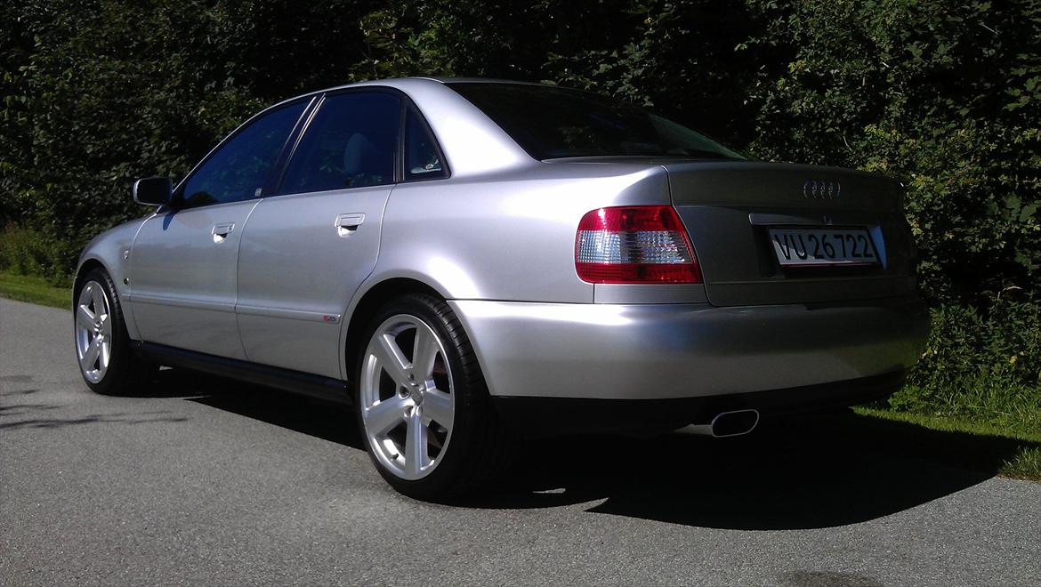 Audi A4 2,6 V6 Limosine B5 model. billede 4