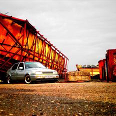 VW Vento GT "Low Rider"